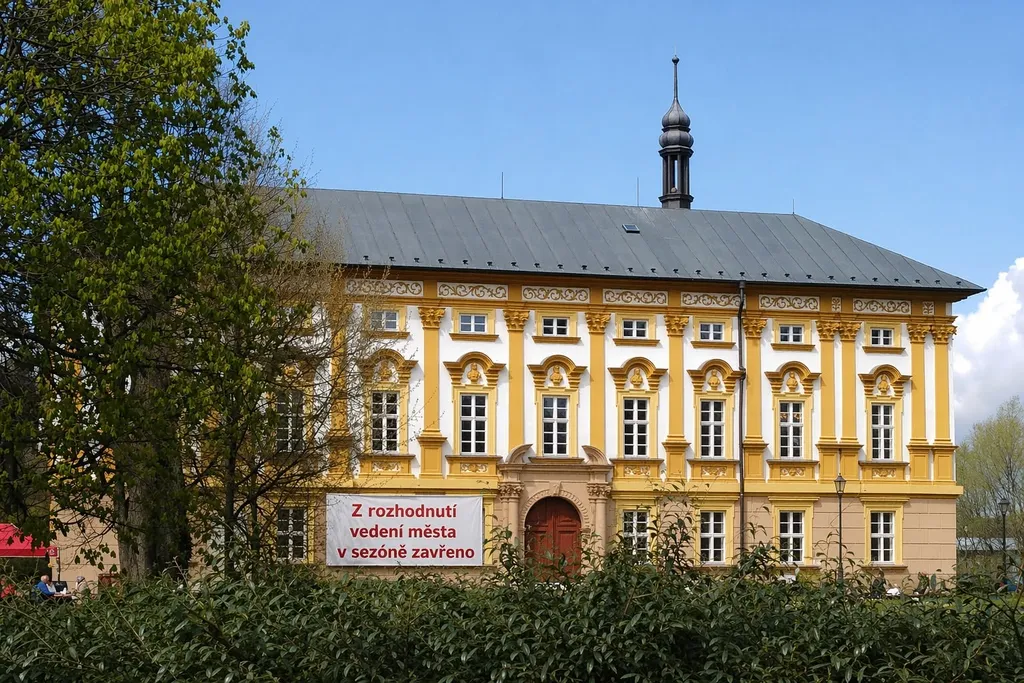 Zámek v sezóně uzavřen a hledání / nehledání nového kastelána