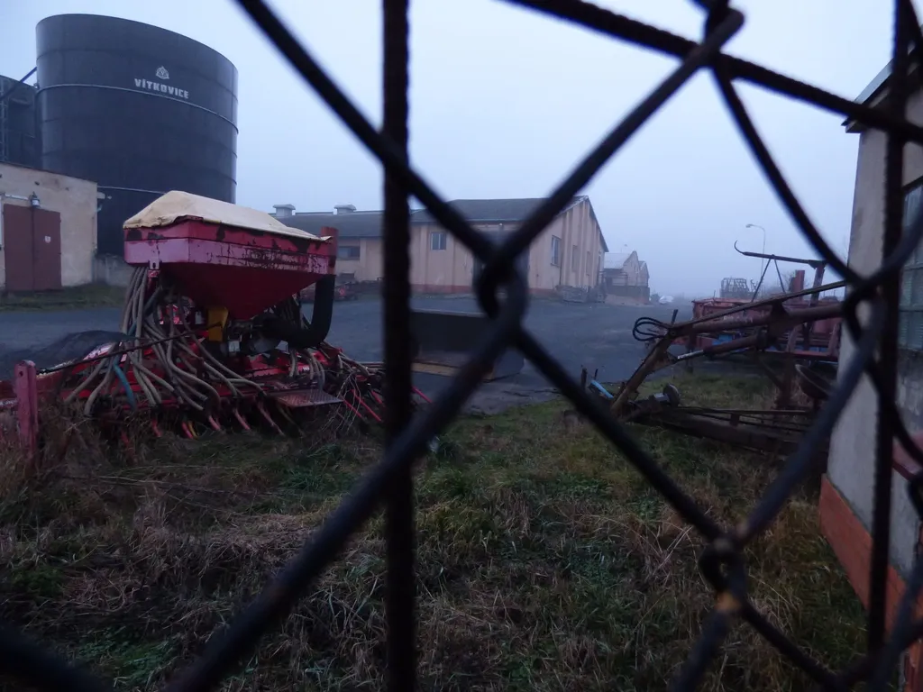 2016 - Osoblažsko - zemědělství Zemědělství má nejlepší časy za sebou, pokud bereme v potaz život většiny obyvatel. Foto Gaby Khazalová, DR